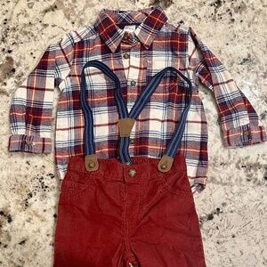 *GENTLY WORN/LIKE NEW* Carter's 18 Month 2-Piece Suspenders Set
